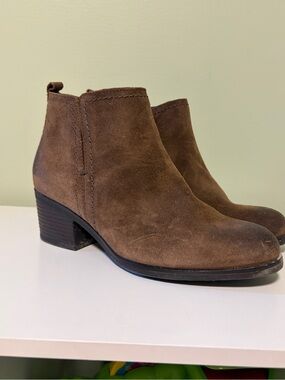 Rockport Brown Suede Ankle Booties